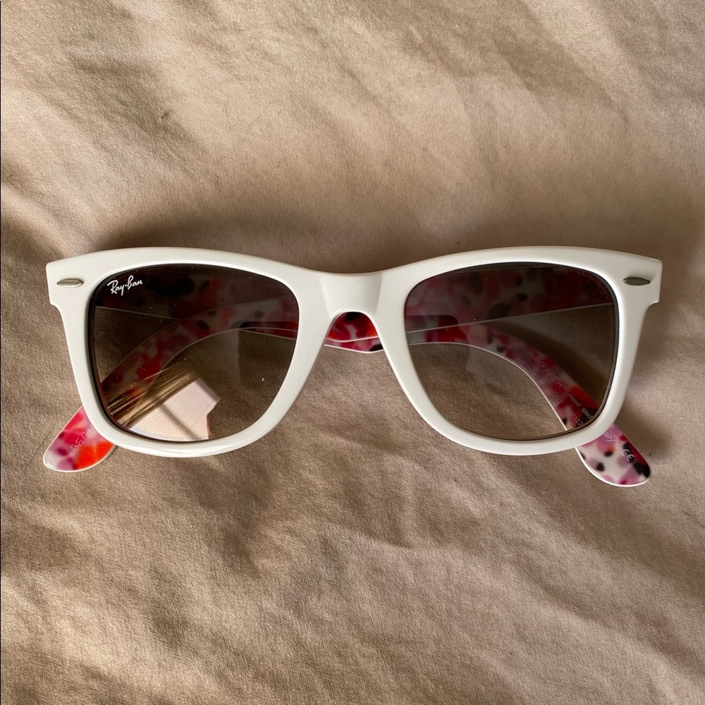 Ray-Ban Wayfarer Sunglasses - Floral Limited Edition